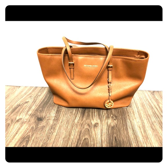 Michael Kors Handbags - Michael Kors Extra-Large Tote Bag